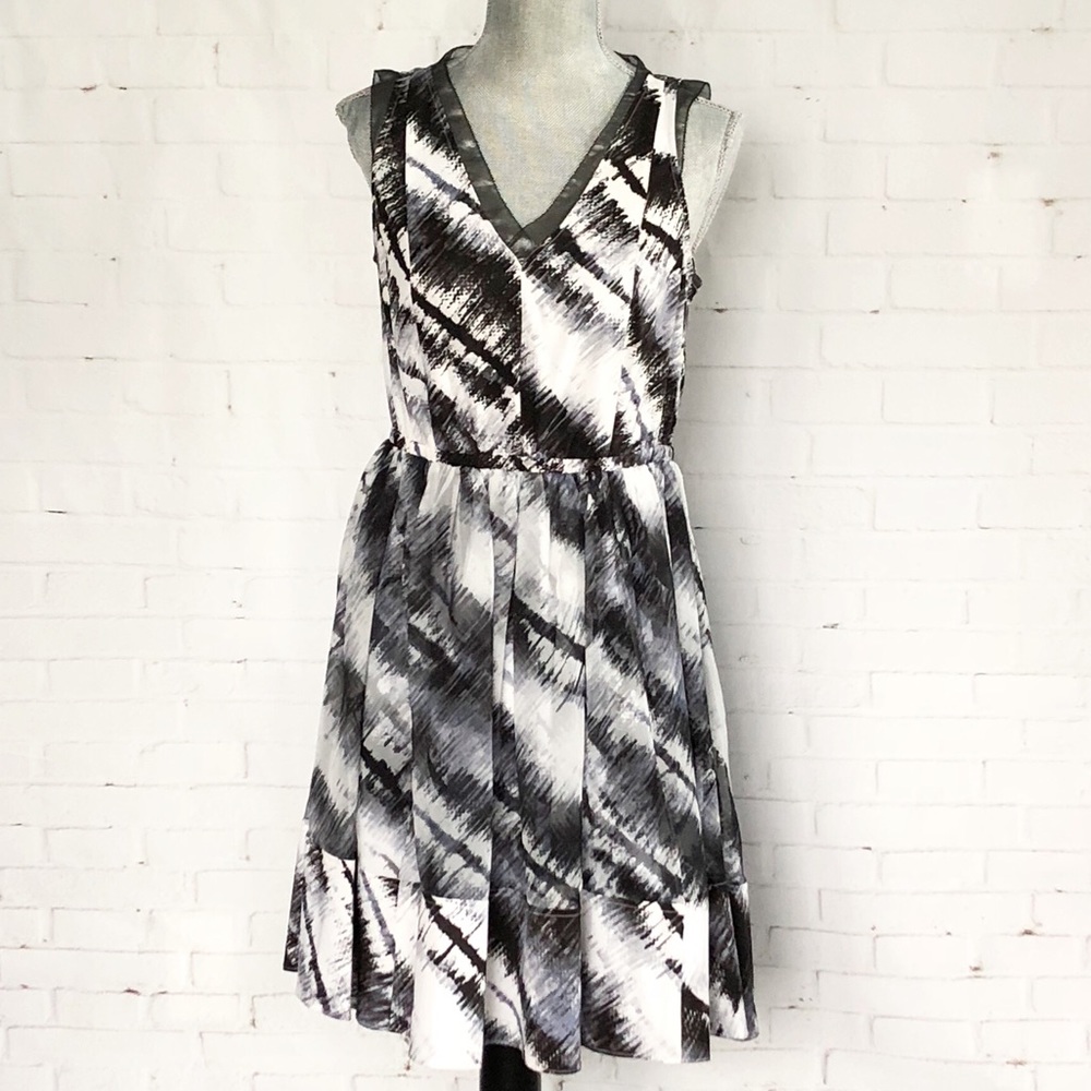 Simply Vera Wang Chiffon Fit & Flare Dress S